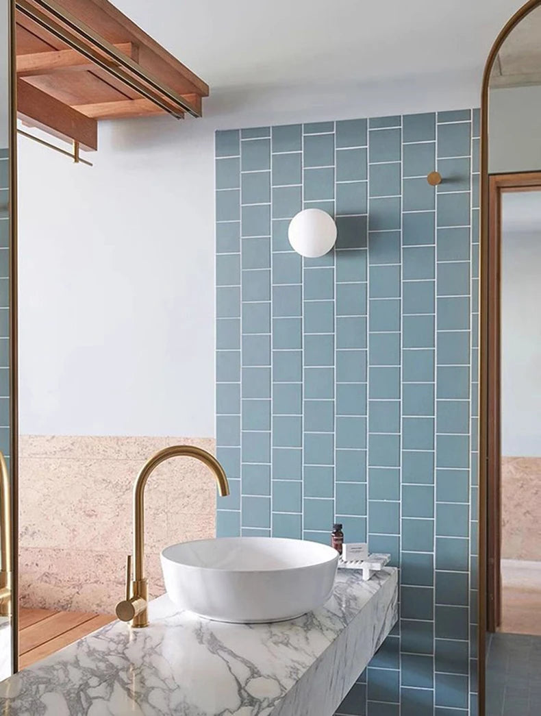 FENYRA - Applique murale LED étanche IP54, boule au design minimaliste et moderne pour salle de bain